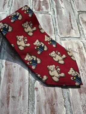 Vintage Town Craft 100% Silk Christmas Teddy Bear Presents Red Tie